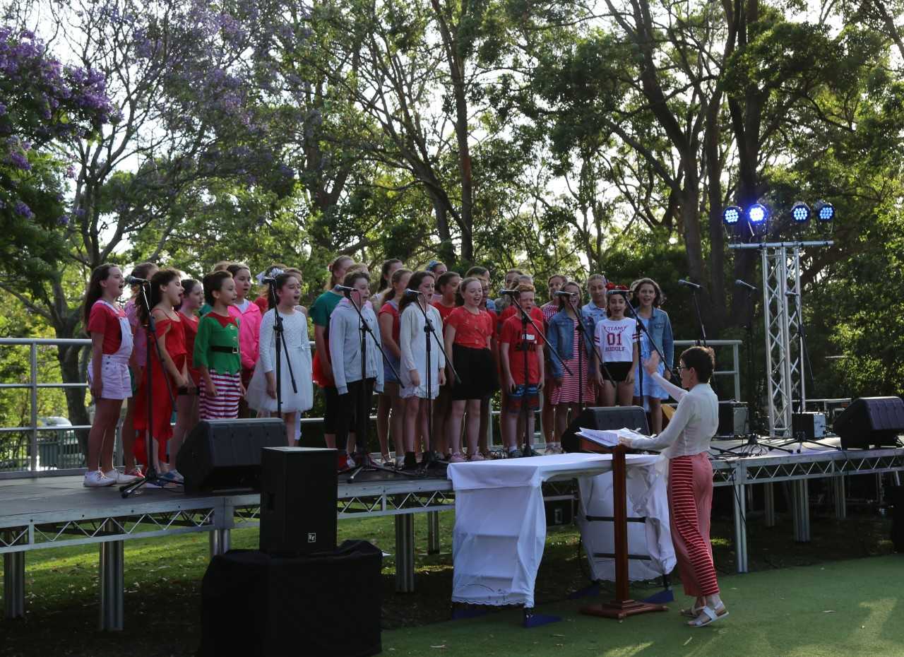 Mass & Carols Under The Stars – December 2018